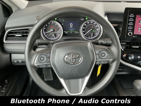 Used 2024 Toyota Camry LE image 5