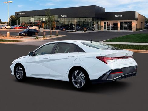 New 2026 Hyundai Elantra Limited image 4