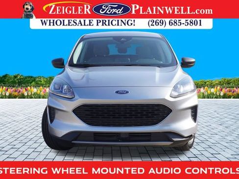 Used 2022 Ford Escape SE w/ Cold Weather Package image 8