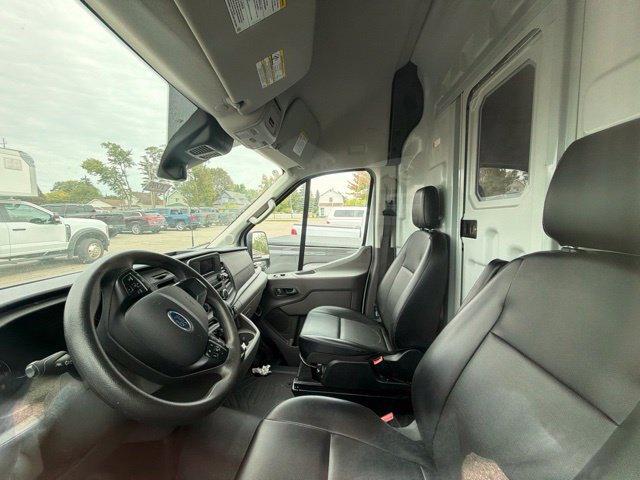 Used 2025 Ford Transit 250 148 High Roof AWD w/ Load Area Protection Package image 5