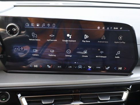 New 2026 Chevrolet Traverse LT w/ Sun and Wheel Package image 10