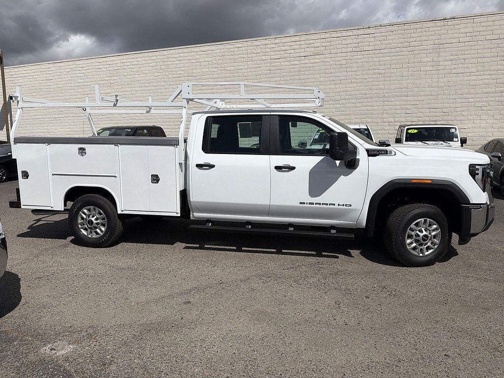 New 2026 GMC Sierra 2500 Pro RWD image 3