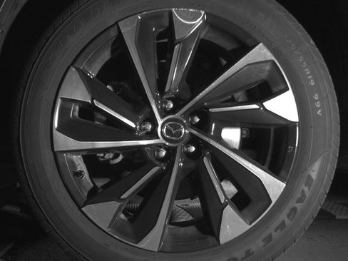 Used 2025 MAZDA CX-50 2.5 Hybrid w/ Premium Plus Pkg image 11