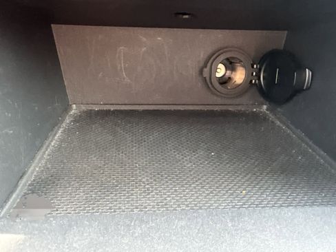 Used 2019 Subaru Crosstrek 2.0i Limited w/ Moonroof Package w/Navigation image 24