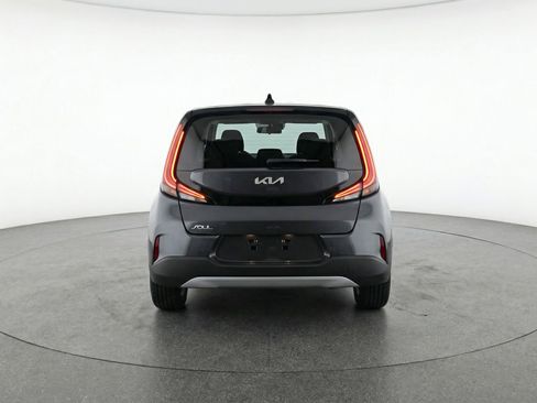 Used 2025 Kia Soul LX w/ LX Technology Package image 7