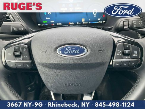 Used 2023 Ford Escape SE w/ PHEV Premium Package image 19