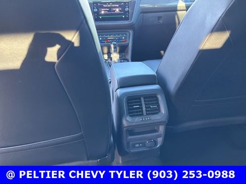 Used 2022 Volkswagen Tiguan SE R-Line image 21