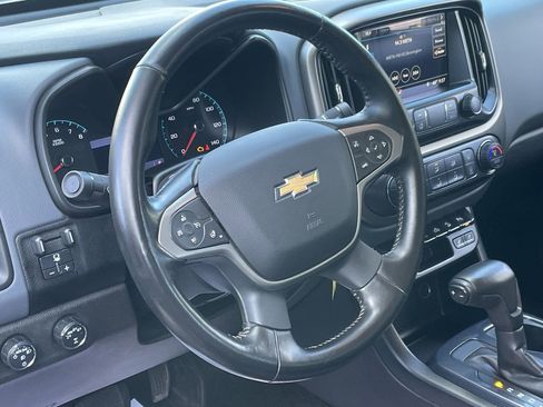 Used 2020 Chevrolet Colorado Z71 image 30