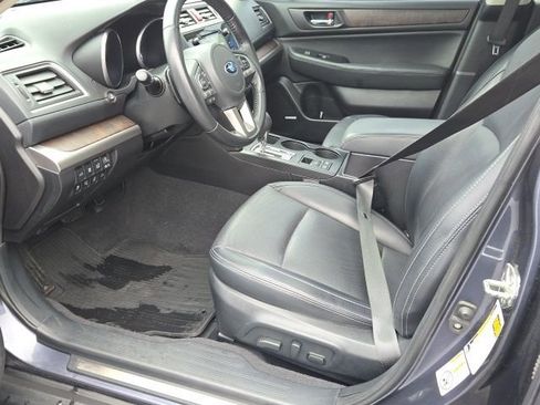 Used 2017 Subaru Outback 2.5i Limited image 12