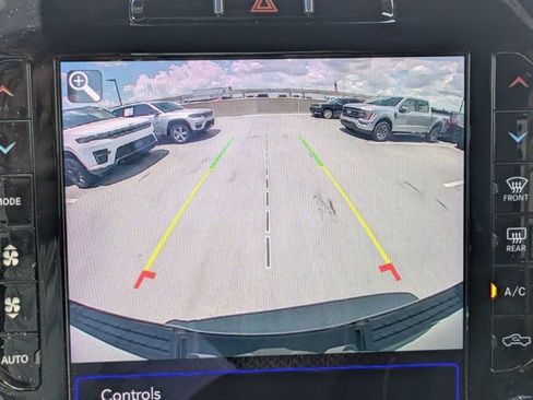 Used 2020 RAM 1500 Limited w/ Black Appearance Package AWD/4WD image 22