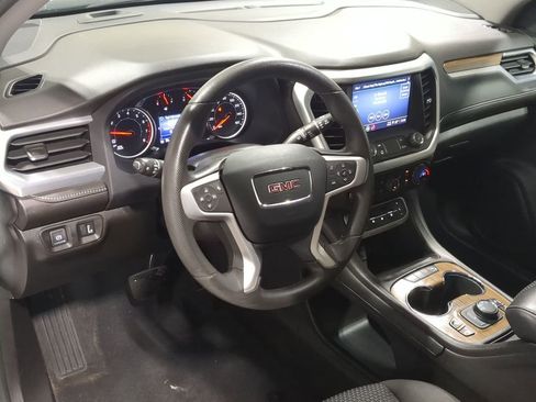 Used 2023 GMC Acadia SLE w/ Driver Convenience Package image 10