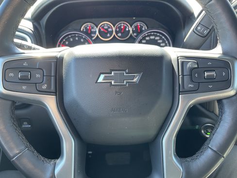 Used 2019 Chevrolet Silverado 1500 LT Trail Boss w/ Convenience Package AWD/4WD image 14