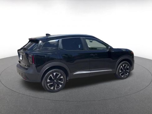 Used 2026 Nissan Kicks SV w/ Cold Weather Package AWD/4WD image 12
