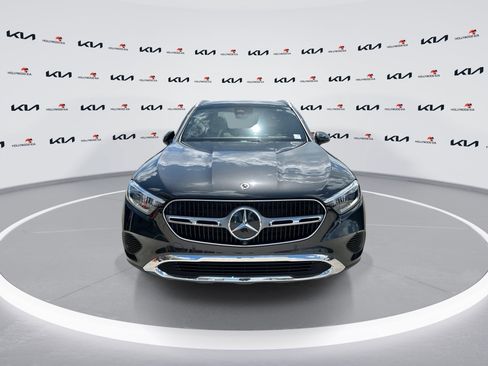 Used 2025 Mercedes-Benz GLC 300 image 3