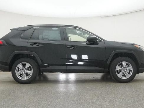 New 2025 Toyota RAV4 LE image 27