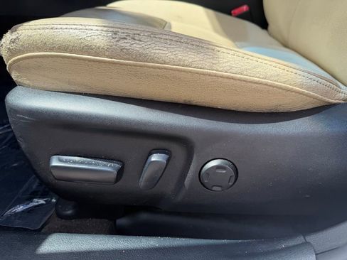 Used 2014 Toyota Avalon XLE Touring FWD image 17