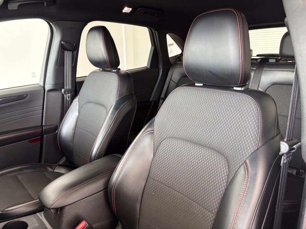 Used 2024 Ford Escape ST-Line AWD/4WD image 30