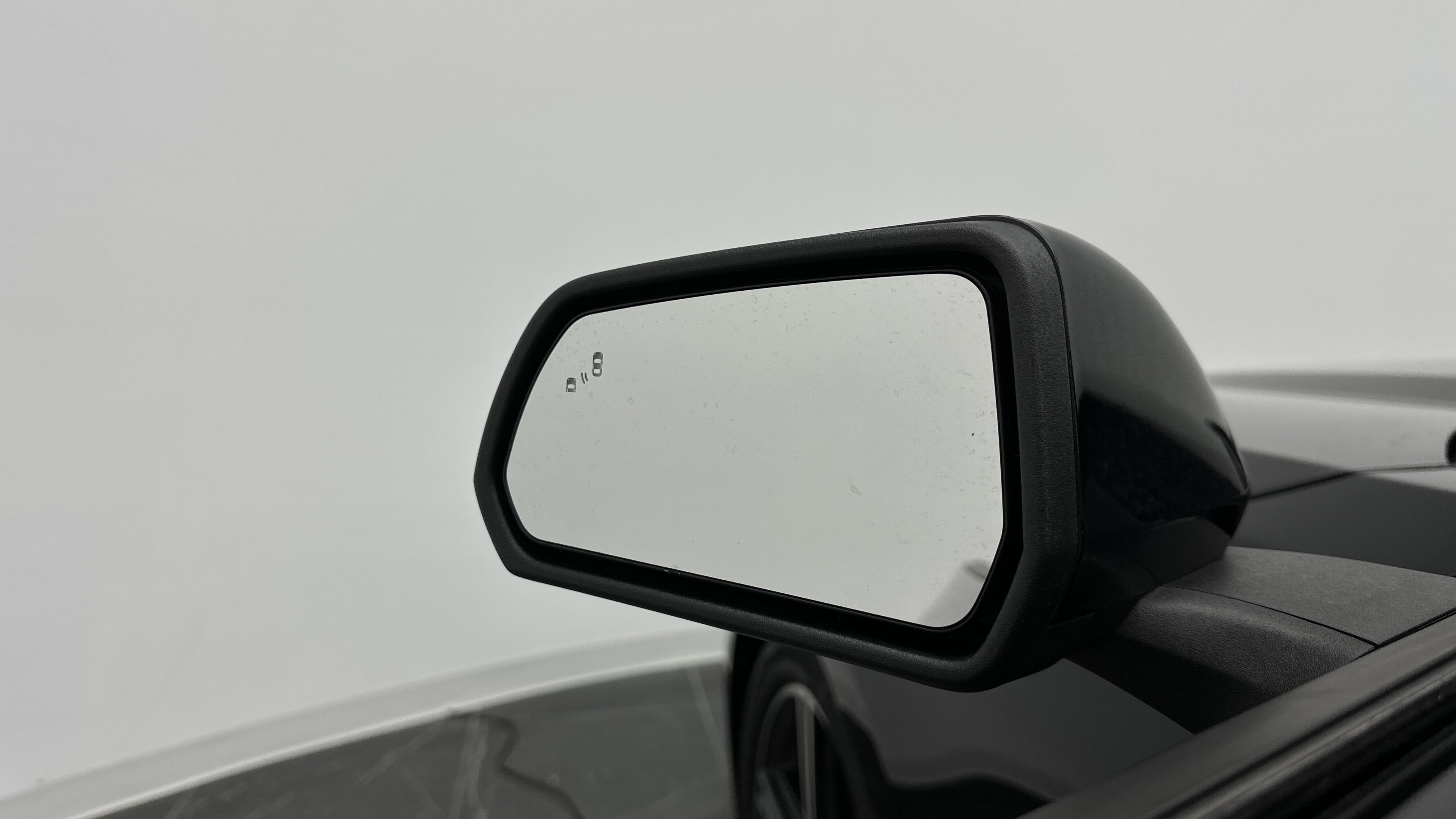 Used 2025 Ford Mustang Premium RWD image 13