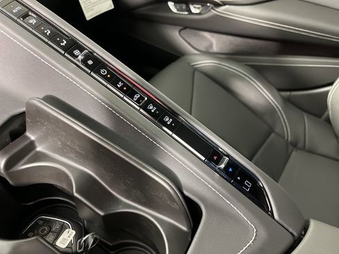 New 2025 Chevrolet Corvette E-Ray image 32