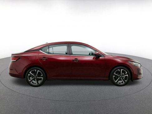 Used 2025 Nissan Sentra SV FWD image 10