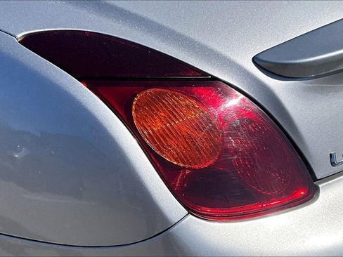 Used 2005 Lexus SC 430 Convertible image 20