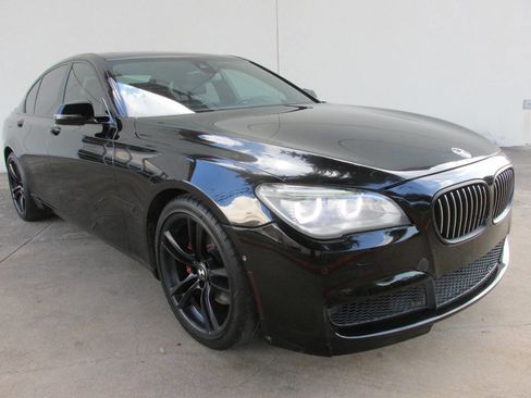 Used 2015 BMW 740i image 1