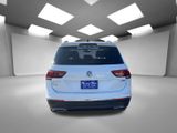 Used 2020 Volkswagen Tiguan SE w/ Panoramic Sunroof Package image 4