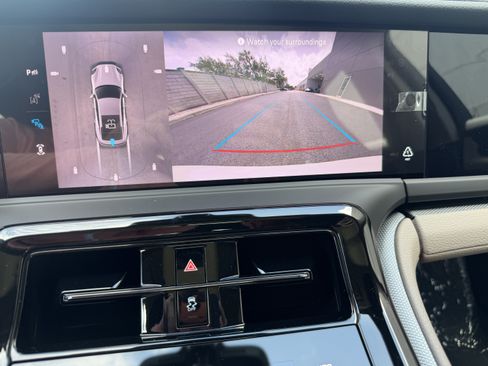 New 2026 Porsche Panamera RWD image 27