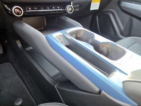 New 2026 Chevrolet Equinox EV LT image 27