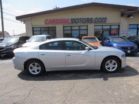 Used 2022 Dodge Charger SXT image 4