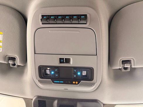 Used 2024 Ford F250 XLT w/ XLT Premium Package image 55