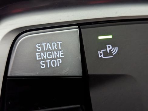 Used 2025 BMW X2 xDrive28i w/ M Sport Package image 53