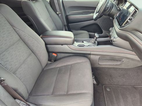 Used 2025 Dodge Durango GT AWD/4WD image 14