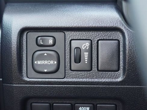 Used 2018 Toyota 4Runner SR5 RWD image 18