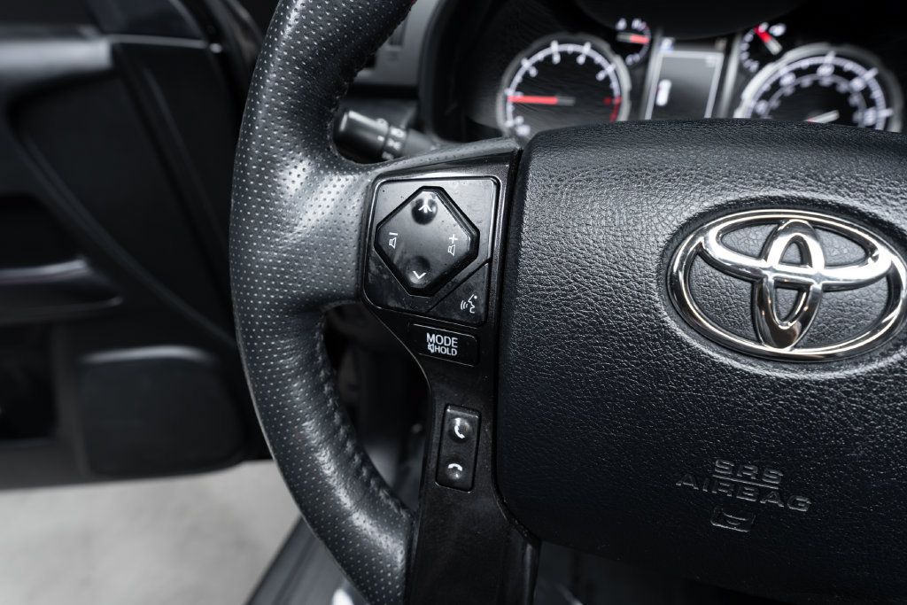 Used 2023 Toyota 4Runner TRD Off-Road Premium w/ Moonroof Package AWD/4WD image 27