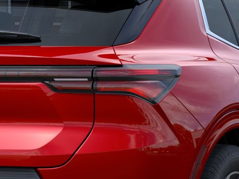 New 2025 Chevrolet Equinox EV LT FWD image 35