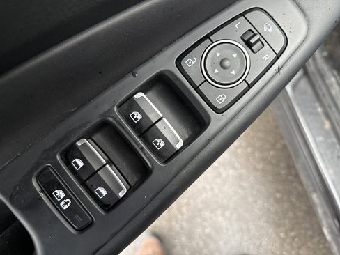 Used 2023 Hyundai Santa Fe Limited image 16