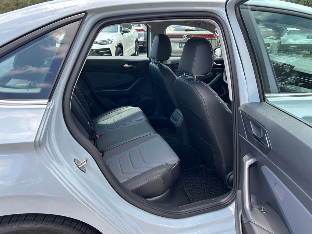 Certified 2025 Volkswagen Jetta SEL FWD image 77
