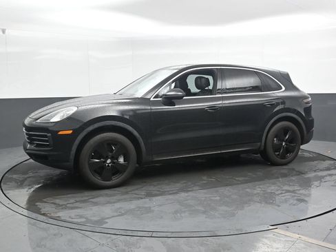 Used 2022 Porsche Cayenne Platinum Edition AWD/4WD image 8