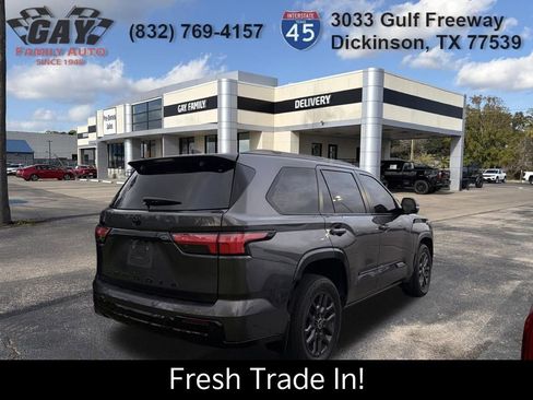 Used 2024 Toyota Sequoia Platinum image 8