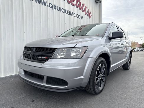 Used 2018 Dodge Journey SE w/ Popular Equipment Group image 9