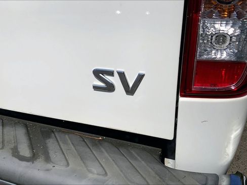Used 2017 Nissan Frontier 2WD King Cab image 21