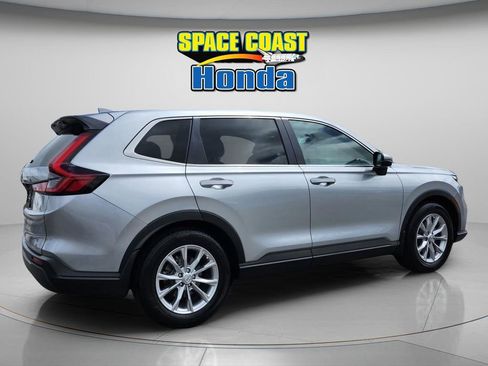 Used 2023 Honda CR-V EX image 5