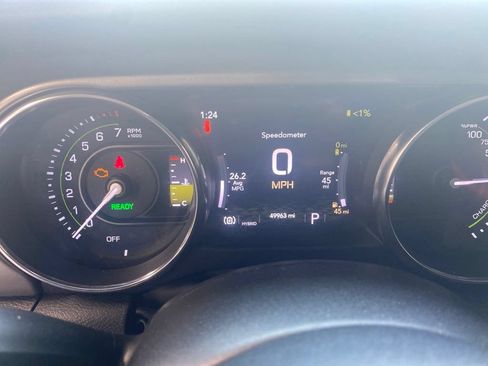 Used 2023 Jeep Wrangler Unlimited w/ Cold Weather Group AWD/4WD image 5