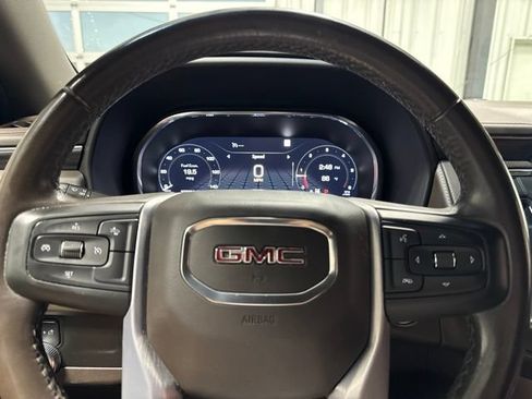 Used 2022 GMC Yukon XL SLT AWD/4WD image 12