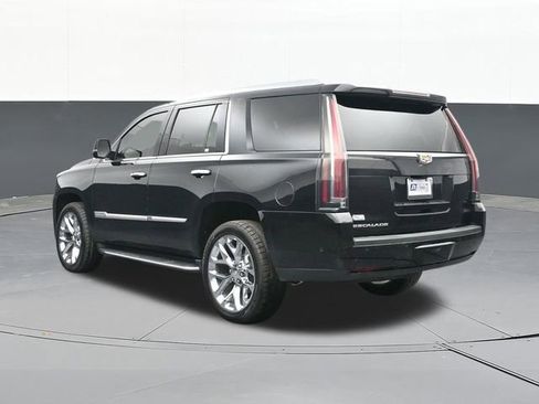 Used 2020 Cadillac Escalade Luxury AWD/4WD image 9