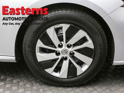 Used 2023 Nissan Altima 2.5 S FWD image 31