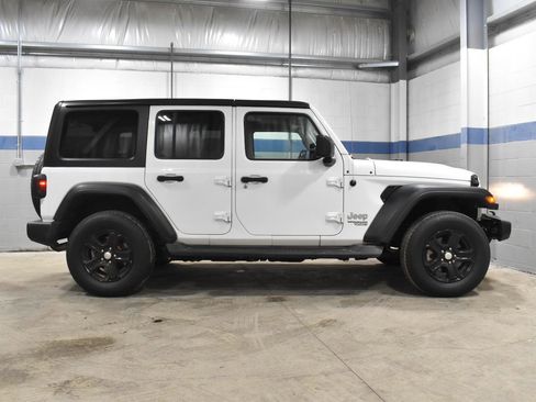 Used 2020 Jeep Wrangler Unlimited Sport S AWD/4WD image 25