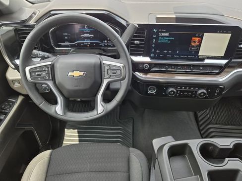 Used 2024 Chevrolet Silverado 1500 LT AWD/4WD image 27