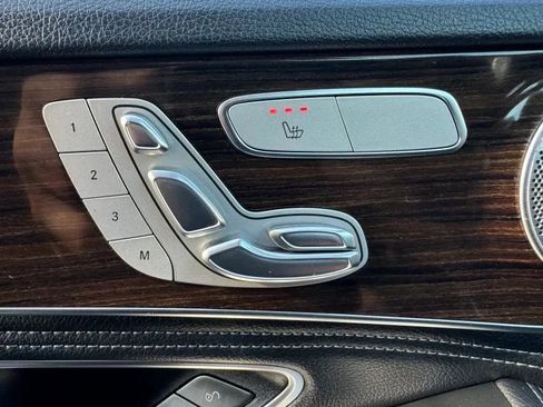 Used 2015 Mercedes-Benz C 300 Sedan image 27